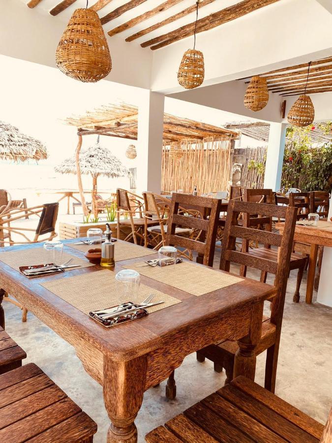 Helwas Zanzibar Beach Hotel Bwejuu Eksteriør bilde