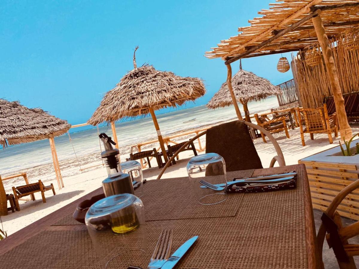 Helwas Zanzibar Beach Hotel Bwejuu Eksteriør bilde