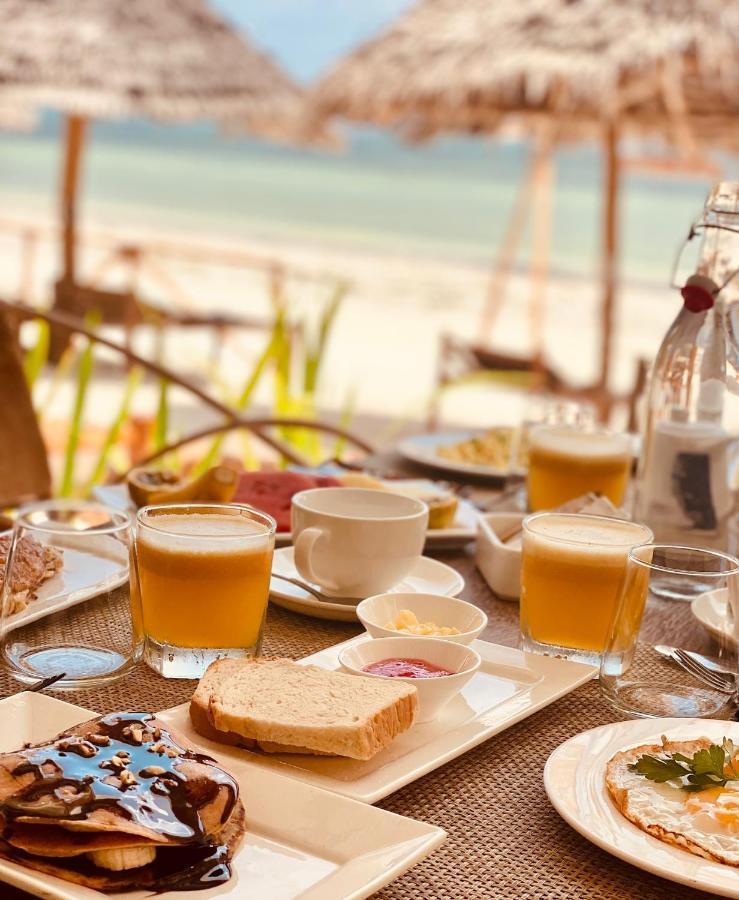 Helwas Zanzibar Beach Hotel Bwejuu Eksteriør bilde