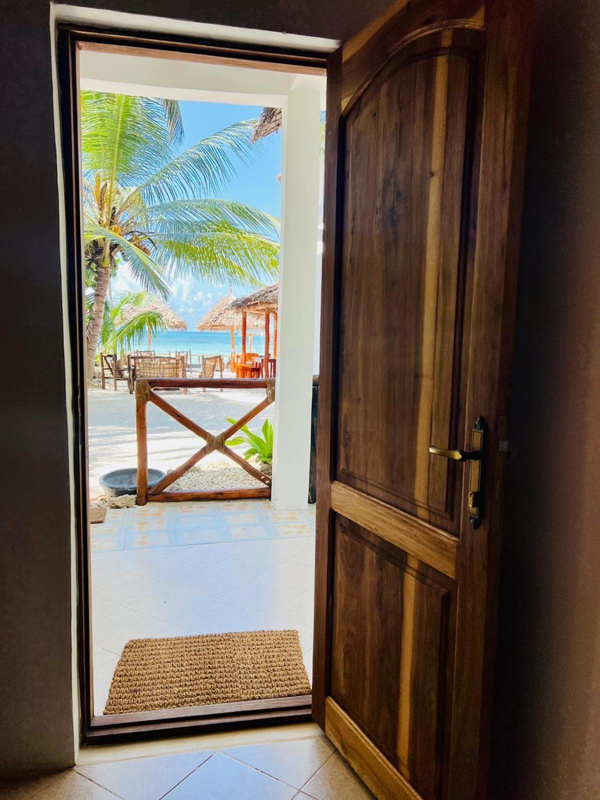 Helwas Zanzibar Beach Hotel Bwejuu Eksteriør bilde