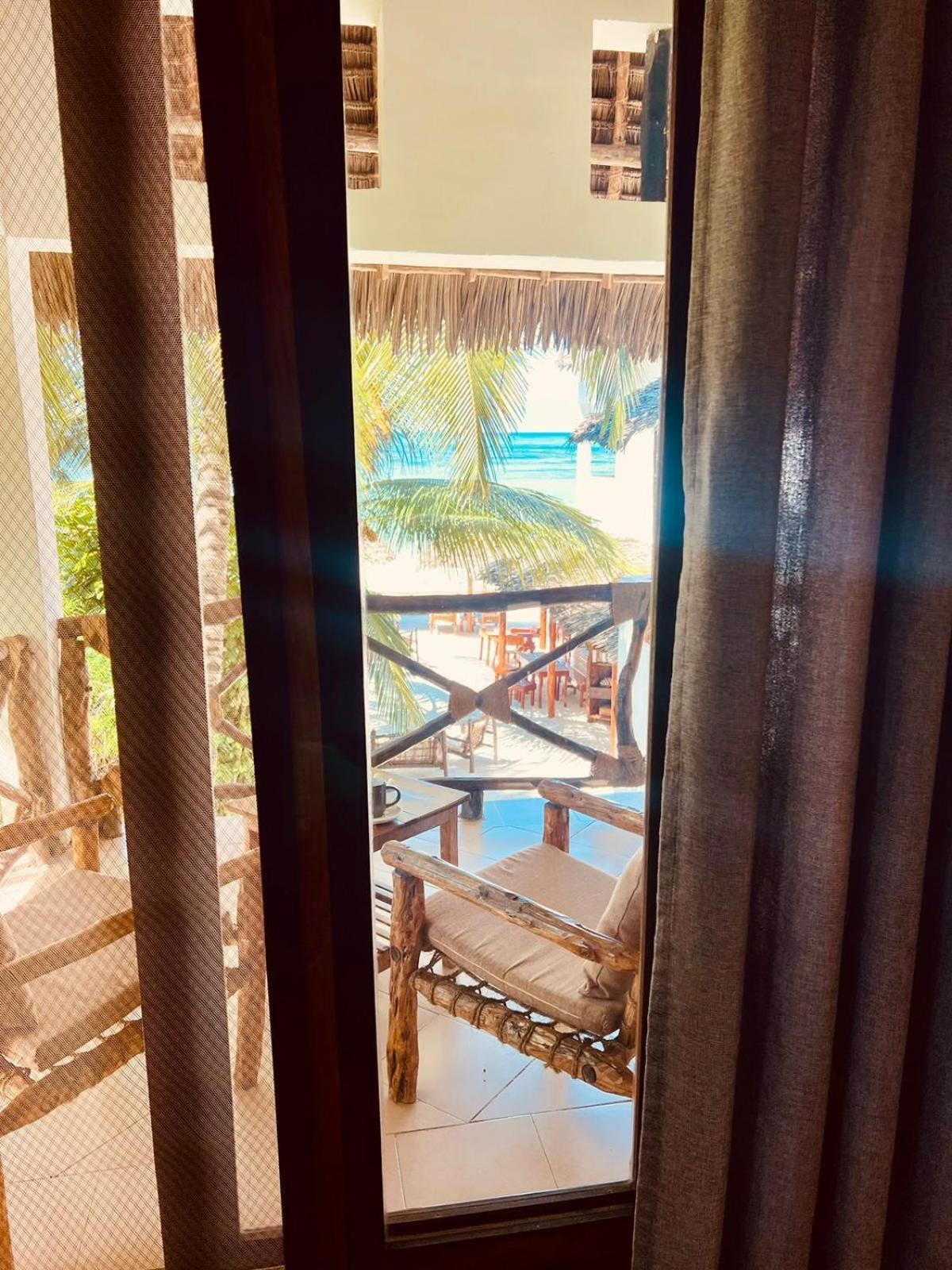 Helwas Zanzibar Beach Hotel Bwejuu Eksteriør bilde